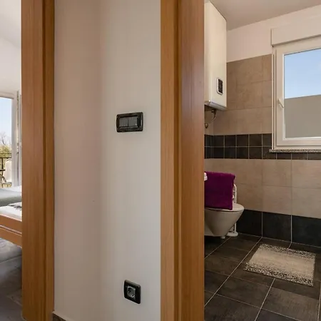 House Tiffany Dom wakacyjny Galižana