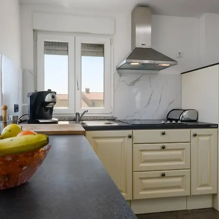 House Tiffany * Galižana