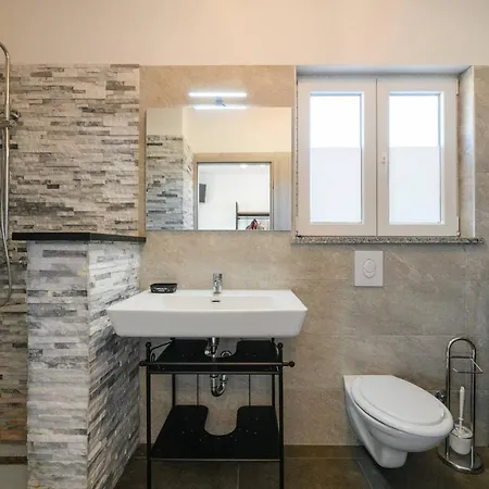 House Tiffany Galižana